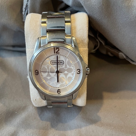 Men’s Coach Watch - Picture 1 of 4